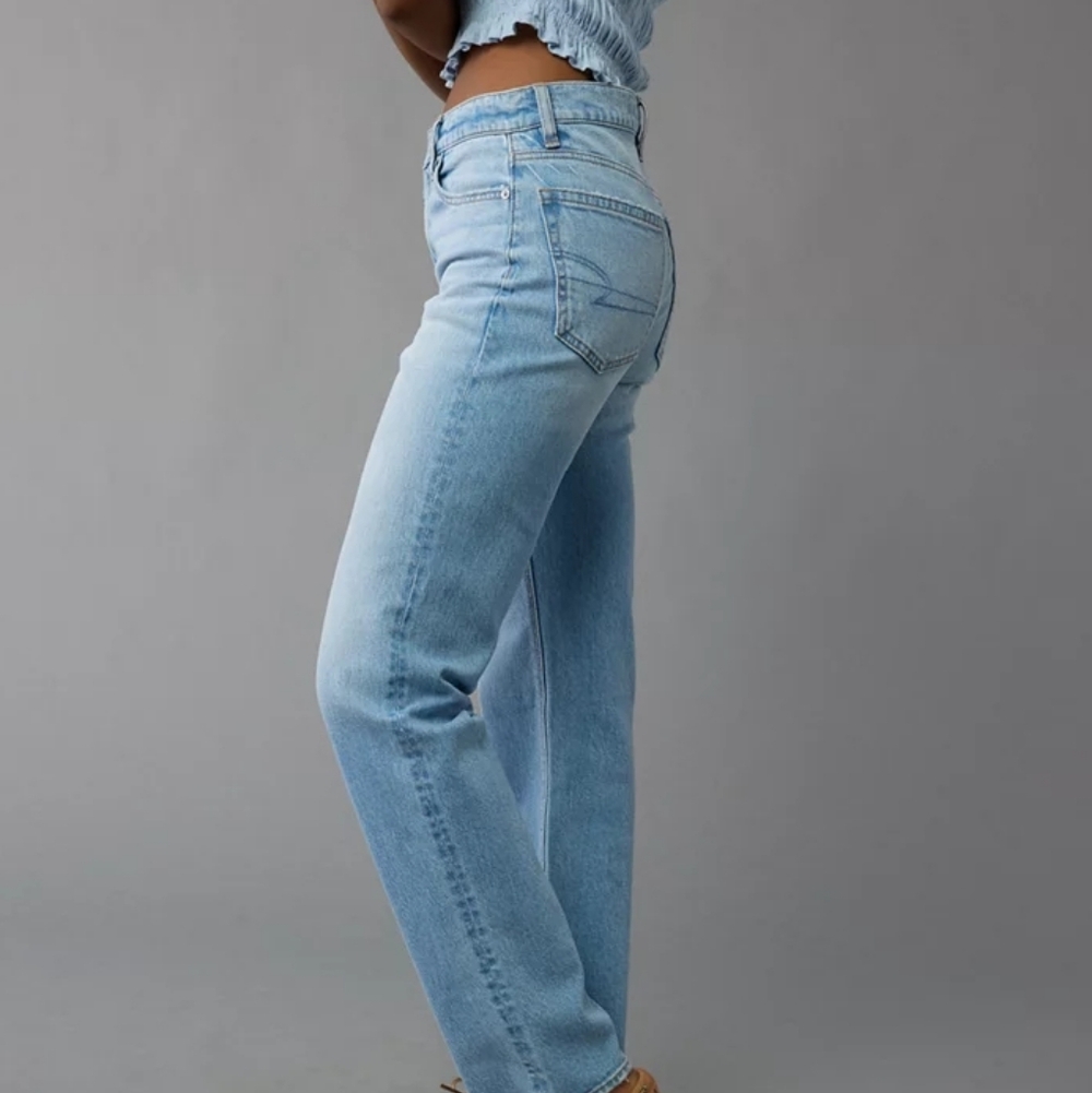 American Eagle Super High Rise Straight Stretch Size 34 NWT